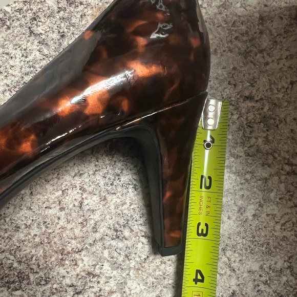 Naturalizer N5 Comfort Pump - Patent Leather Leopard Print - Worn Once - Picture 6 of 8